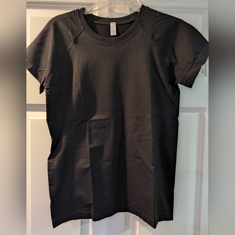 YeeFitta XXL Athletic Black Short Sleeve T-Shirt